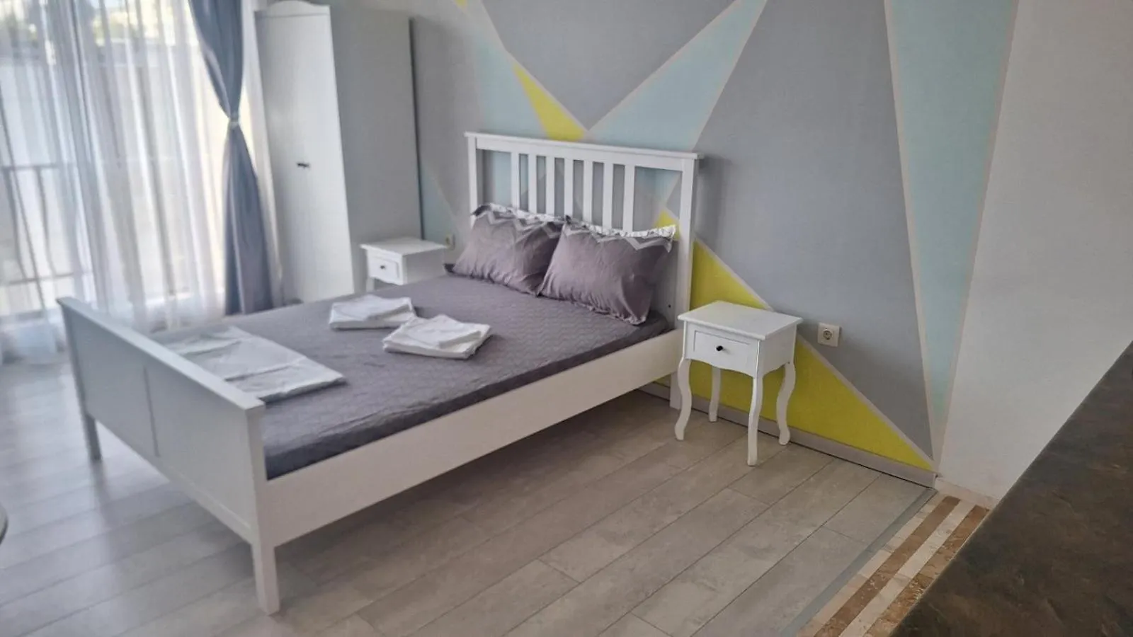 Beachfront One Bedroom Apartment Diamond Beach Burgas Sarafovo Студио В Diamond Beach Сарафово Bulgaria